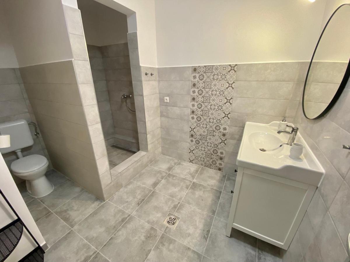 Pacsirta Apartman Grand Eger Zewnętrze zdjęcie